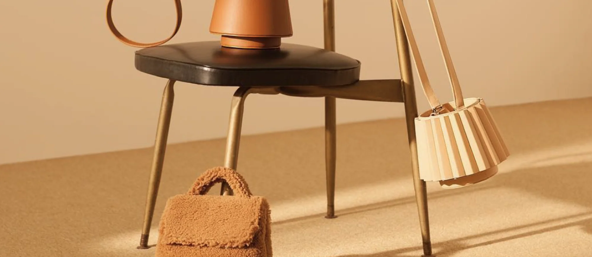 Load video: Introducing the Sera Tote Bag. See how you can customize it so it's perfect for you.